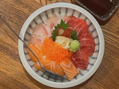 海鮮丼-樱の花亭日本料理店