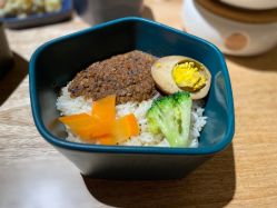 台南肉燥饭-王姑娘的店