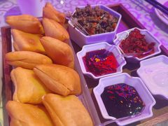 -巴特餐饮6加1音乐餐吧·新疆菜