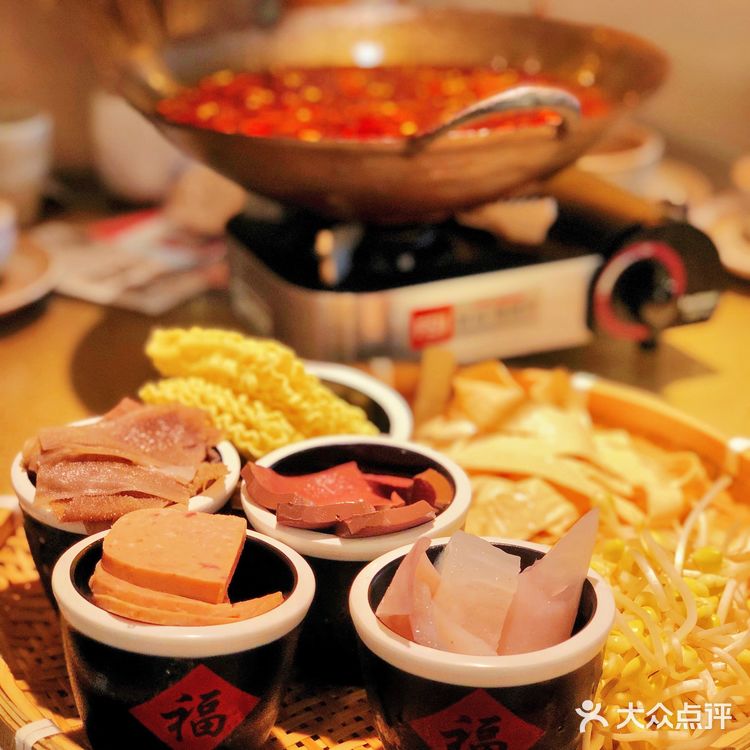 想吃地道的川菜,不用去重庆,来沪上这家民间粮仓吧!