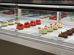 -潮一不贰·法式甜品·生日蛋糕·西式简餐(外滩店)