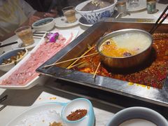 -二荆条·蜀鲜汇城市森林火锅