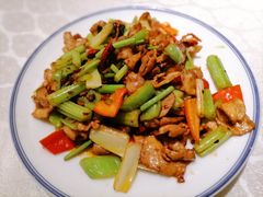 农家小炒肉-华盛园卷子王农家菜水库鱼