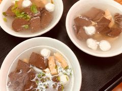 -松树干拌面店