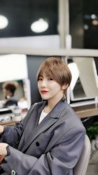 -变画·发型STUDIO