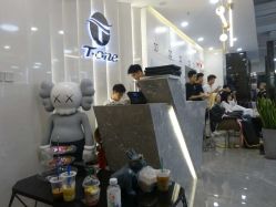 -AYO SALON