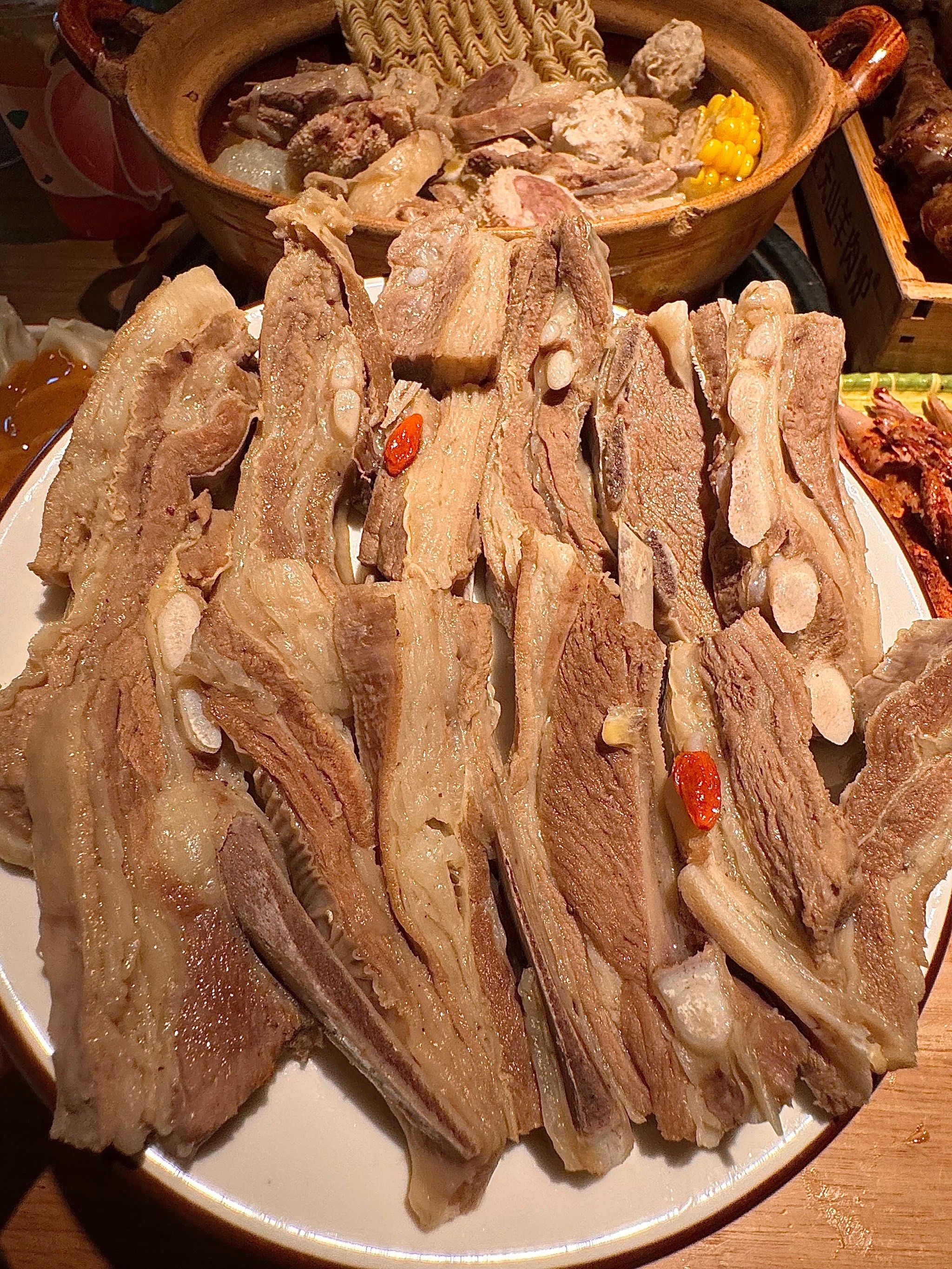 降温了吃一顿羊肉真的浑身舒适!
他