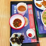 大口吃面，小心烫嘴啊