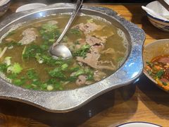 -谢老五跷脚牛肉·非遗传承店