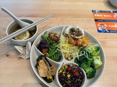 -素满香·全民食养自助(长宁龙之梦店)