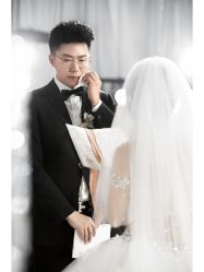 -MECCI婚礼摄影跟拍(红东方广场店)