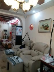 -杉惠素颜美妆皮肤管理中心