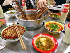 -咏勝锑锅麻辣烫(净居寺路总店)