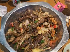 -休记光头香辣蟹干锅(绵竹店)