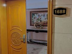 -江门新会碧桂园凤悦凤凰酒店(万达广场店)