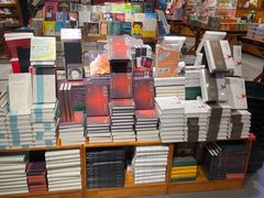 -西西弗书店&矢量咖啡(凯德晶萃广场店)