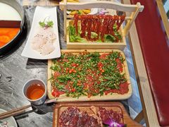 -热火朝天鲜切牛肉火锅(南强街巷店)