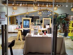 -肆兮眼镜·蔡司·徕卡战略合作店(大坪店)