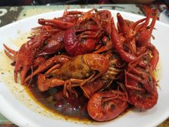 -扒虾小妹儿麻辣海鲜(宏图街店)