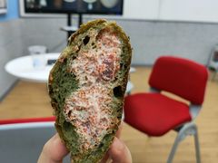 草莓飞鱼籽面包-Let's Taipei 非常烘焙(太古里店)