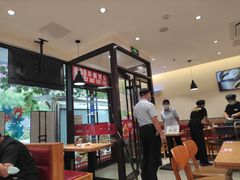 大堂-南城香·饭香串香馄饨香(青年路店)