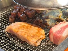 -肉甲韩国木炭烤肉(新壹街1店)