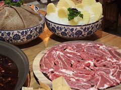 -旧街市鲜货老火锅(大光路店)