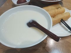 -三好食堂(煎饺·馄饨·肉饼米线·盛世广场店)