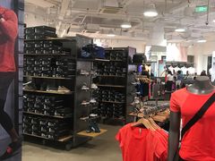 -UNDER ARMOUR(新燕莎奥莱店)