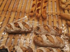 -Dough&Joe团憩(瑞虹天地月亮湾店)