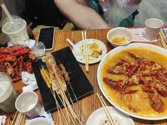 -柒五龙虾(八王寺店)