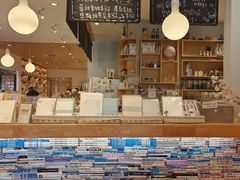 -猫的天空之城概念书店(景德镇陶溪川店)