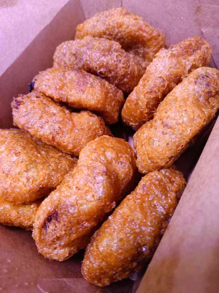 清真尹胖子油炸糕-"暖!没有可以坐的地方买的话都是进小房间.