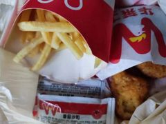 -华莱士·全鸡汉堡(财经学院店)