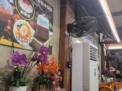 -沐毫傣泐云南菜孔雀宴•手抓饭傣味烧烤(曼听公园店)