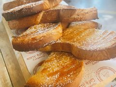 肉桂粉焦糖吐司-Cafe Alice咖啡爱丽丝(奥城店)