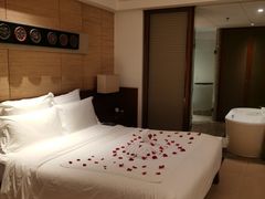 -三亚湾海居铂尔曼度假酒店