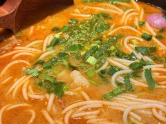 -银米·云南传统过桥米线(双廊黑金冠店)