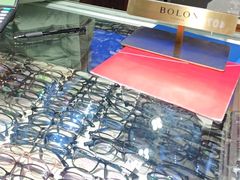 -三叶眼镜城批发市场(上海火车站店)