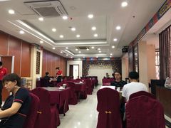 大堂-老边饺子馆(中街店)