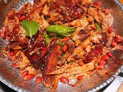 手撕扁担鸡-吃饭皇帝大土家民族菜(正大广场店)