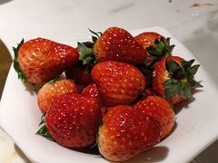 -雍容荟活帝王蟹活龙虾自助(苏宁旗舰店)