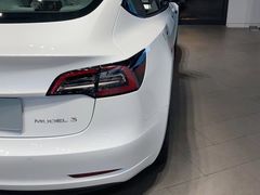 -TESLA 特斯拉(上海太古汇体验店)