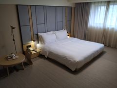 -全季酒店(上海徐家汇肇嘉浜路店)