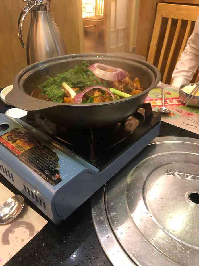 青瓦台韩式烤肉-"环境很不错～适合约会吃 个人不爱韩料,男.
