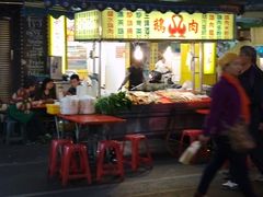 -六合夜市