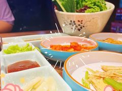 -明洞阿姨·韩式酱蟹烤肉·创意料理(三元桥店)