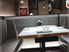 卡座-小放牛炒菜馆(裕华万达店)