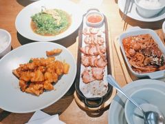 -蜜桃餐厅·伴山(湖滨商业街店)