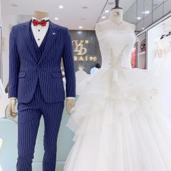-予白婚纱礼服馆